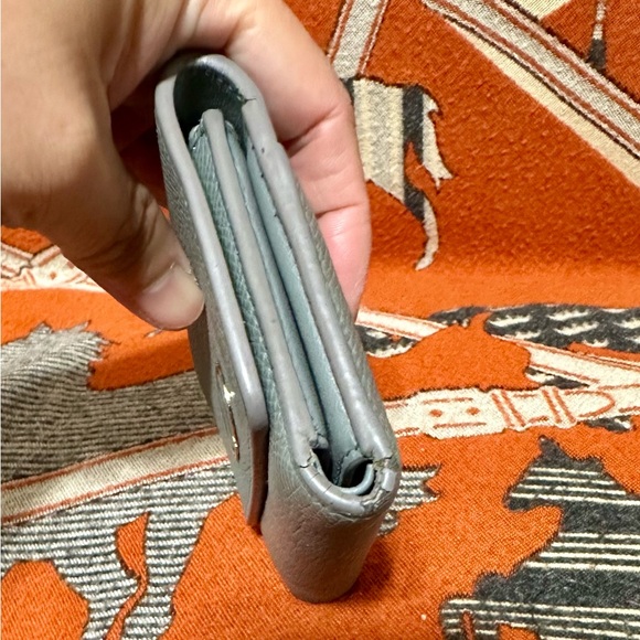 CHRISTIAN DIOR❤️🌟TEAL COMPACT WALLET⭐️ - Picture 2 of 8